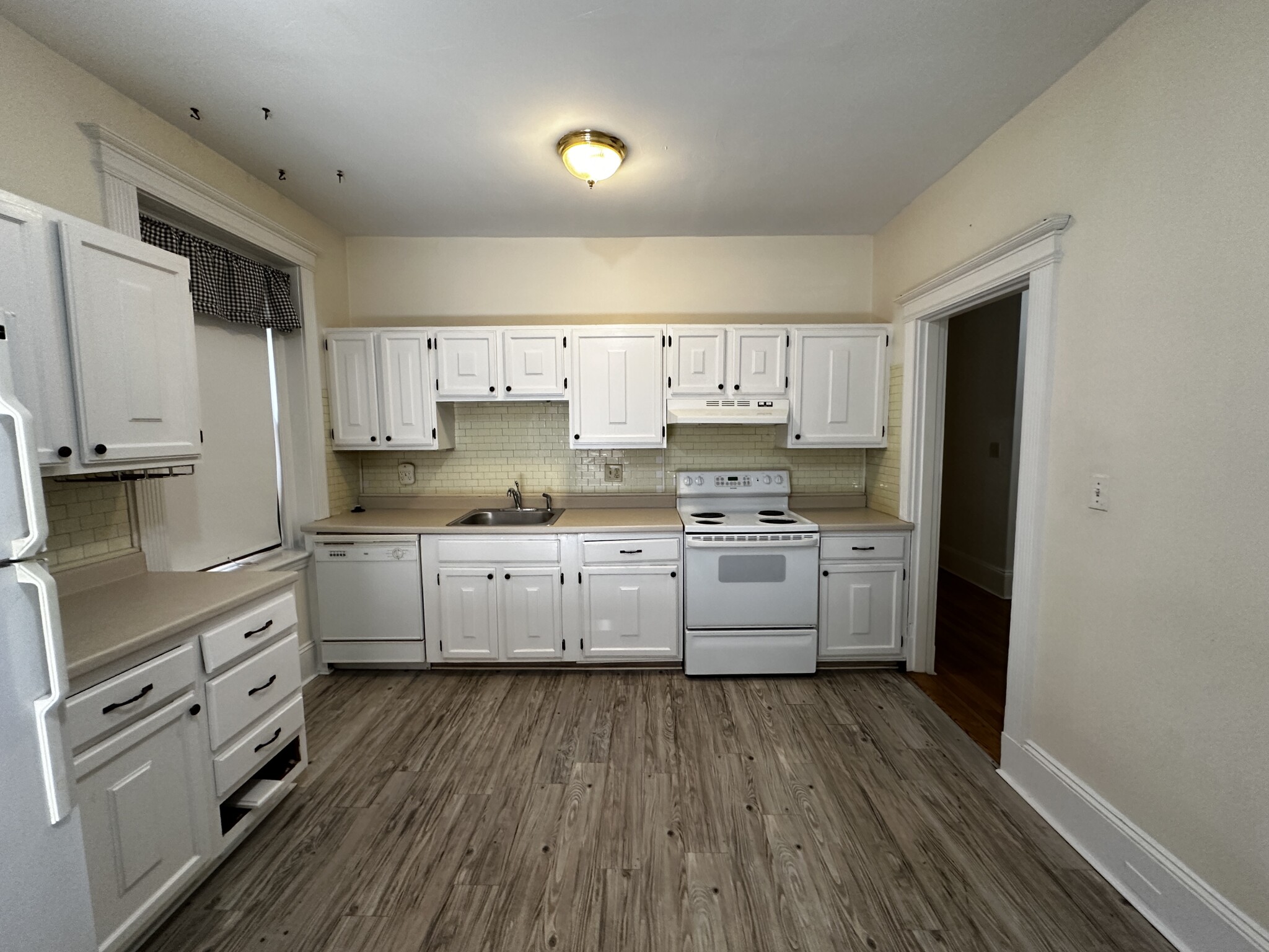 2 bed, 2 bath apartment for rent at 73 Longwood Ave Unit 2R, Longwood — photo 3 of 18