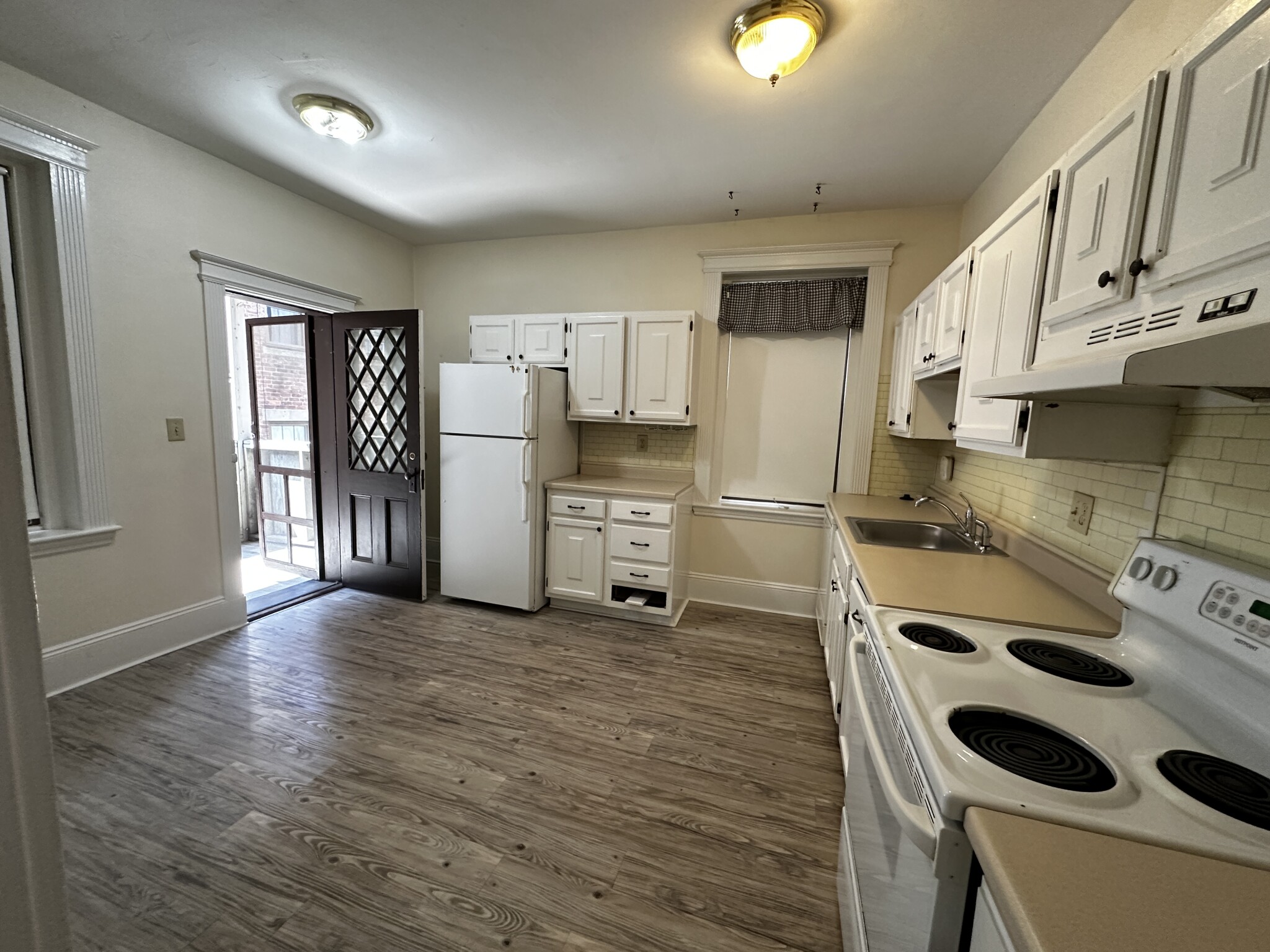 2 bed, 2 bath apartment for rent at 73 Longwood Ave Unit 2R, Longwood — photo 2 of 18