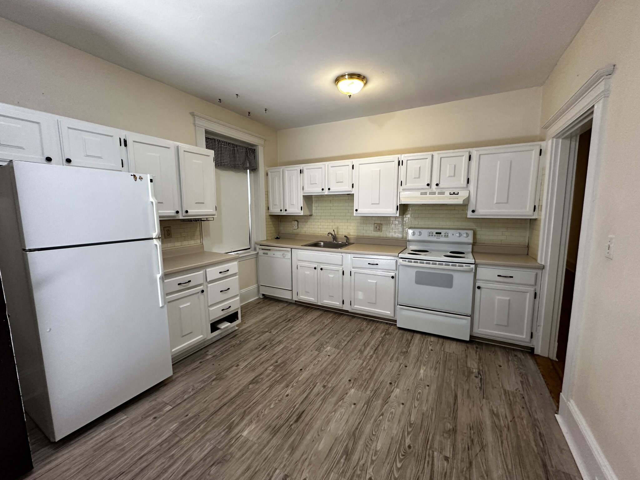 2 bed, 2 bath apartment for rent at 73 Longwood Ave Unit 2R, Longwood — photo 1 of 18