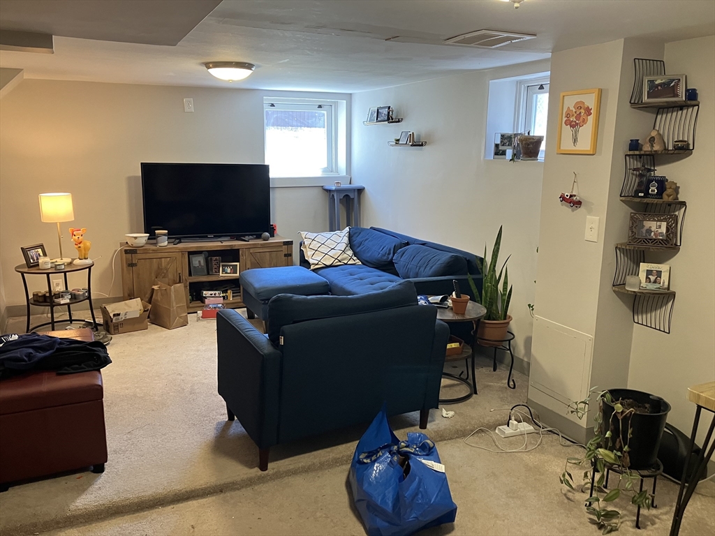 3 bed, 2 bath apartment for rent at 73 Lowell Unit 1, Spring Hill — photo 14 of 21