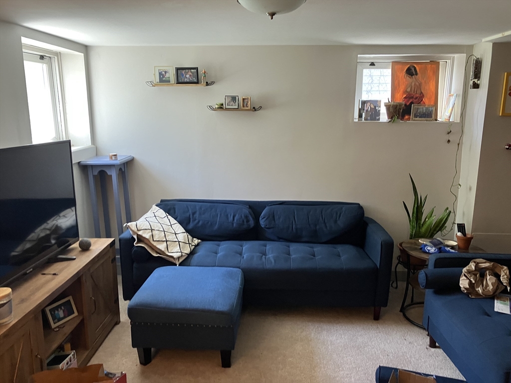 3 bed, 2 bath apartment for rent at 73 Lowell Unit 1, Spring Hill — photo 13 of 21