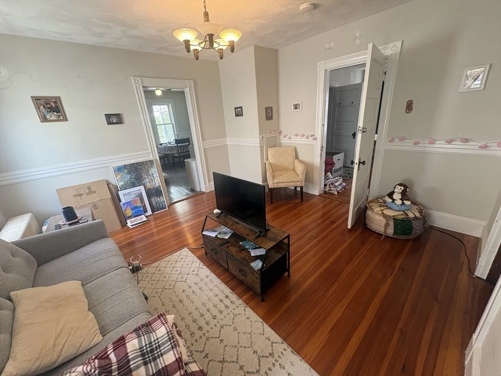 2 bed, 1 bath apartment for rent at 73 Marlboro St Unit 3, Belmont — photo 8 of 22