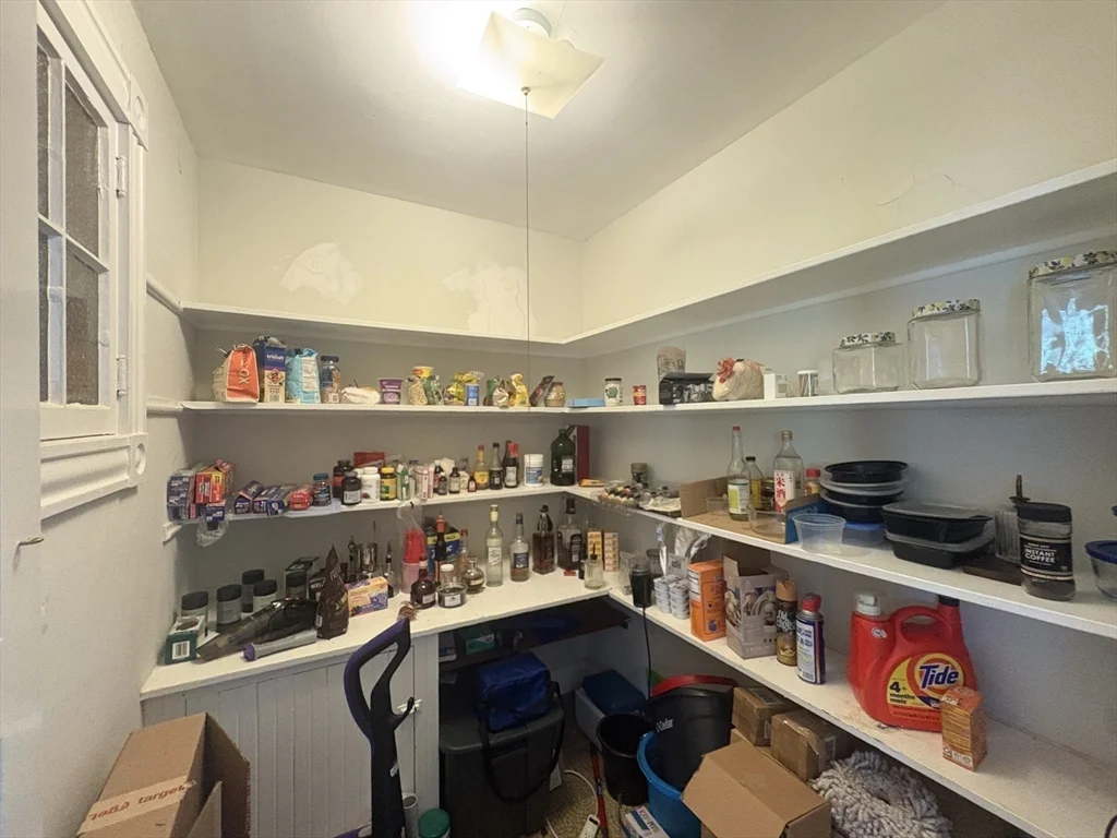 2 bed, 1 bath apartment for rent at 73 Marlboro St Unit 3, Belmont — photo 5 of 22