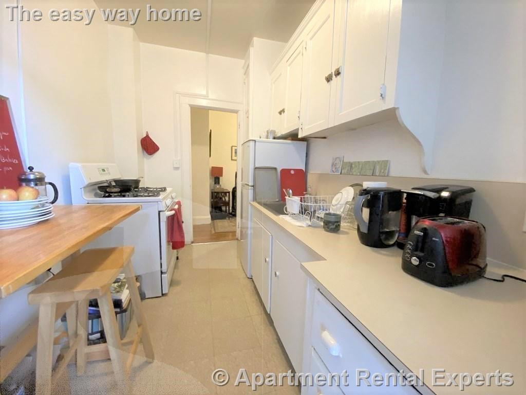 1 bed, 1 bath apartment for rent at 73 Martin St Unit 36, Harvard Square — photo 4 of 17