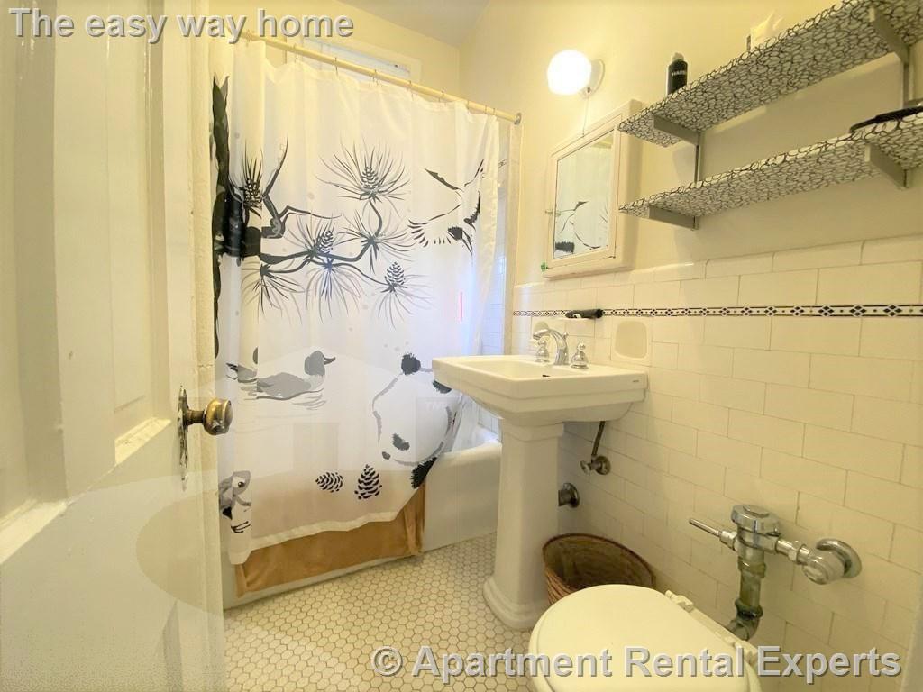1 bed, 1 bath apartment for rent at 73 Martin St Unit 36, Harvard Square — photo 11 of 17