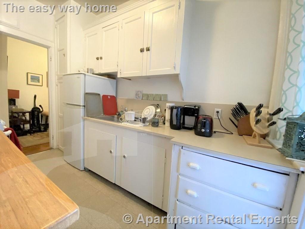 1 bed, 1 bath apartment for rent at 73 Martin St Unit 36, Harvard Square — photo 3 of 17