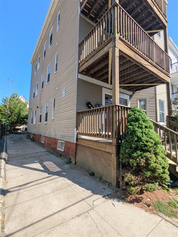 3 bed, 2 bath apartment for rent at 71-73 Merriam St Unit 3, Ward Two — photo 19 of 21