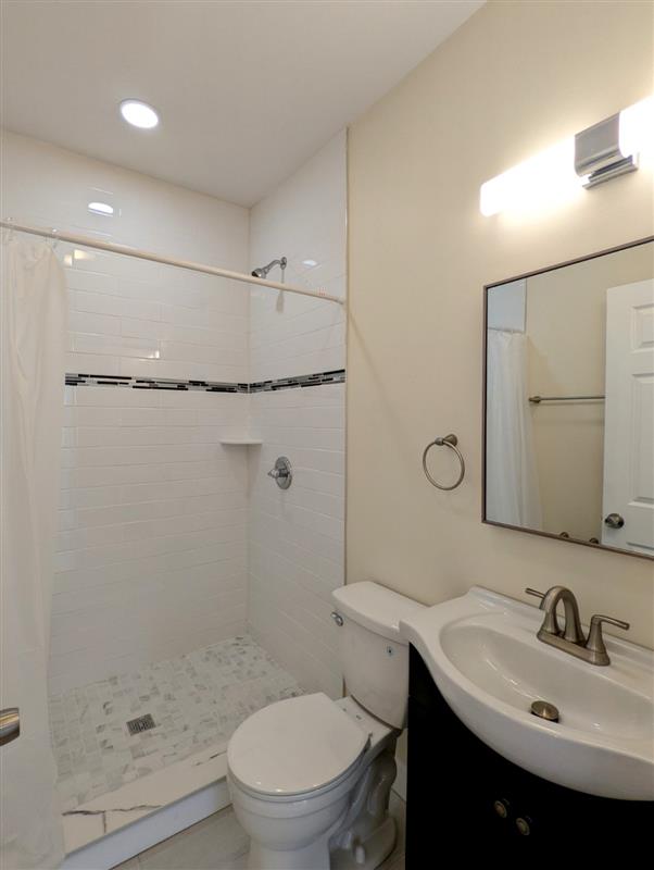 3 bed, 2 bath apartment for rent at 71-73 Merriam St Unit 3, Ward Two — photo 5 of 21