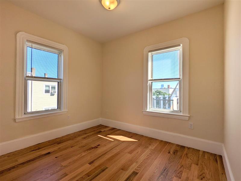 3 bed, 2 bath apartment for rent at 71-73 Merriam St Unit 3, Ward Two — photo 14 of 21