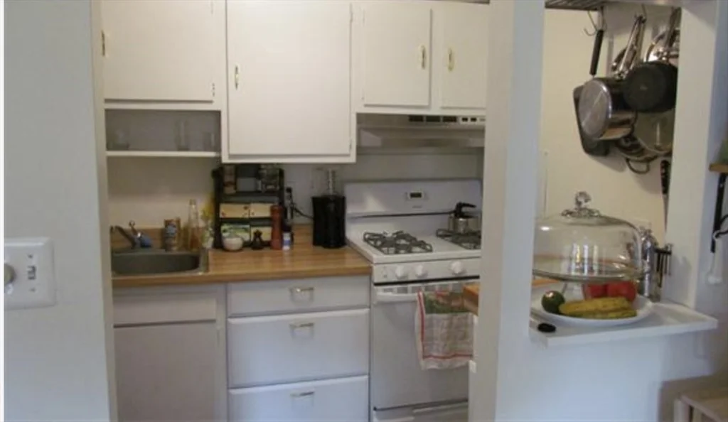 1 bed, 1 bath apartment for rent at 73 Montgomery St Unit 2, South End — photo 4 of 6