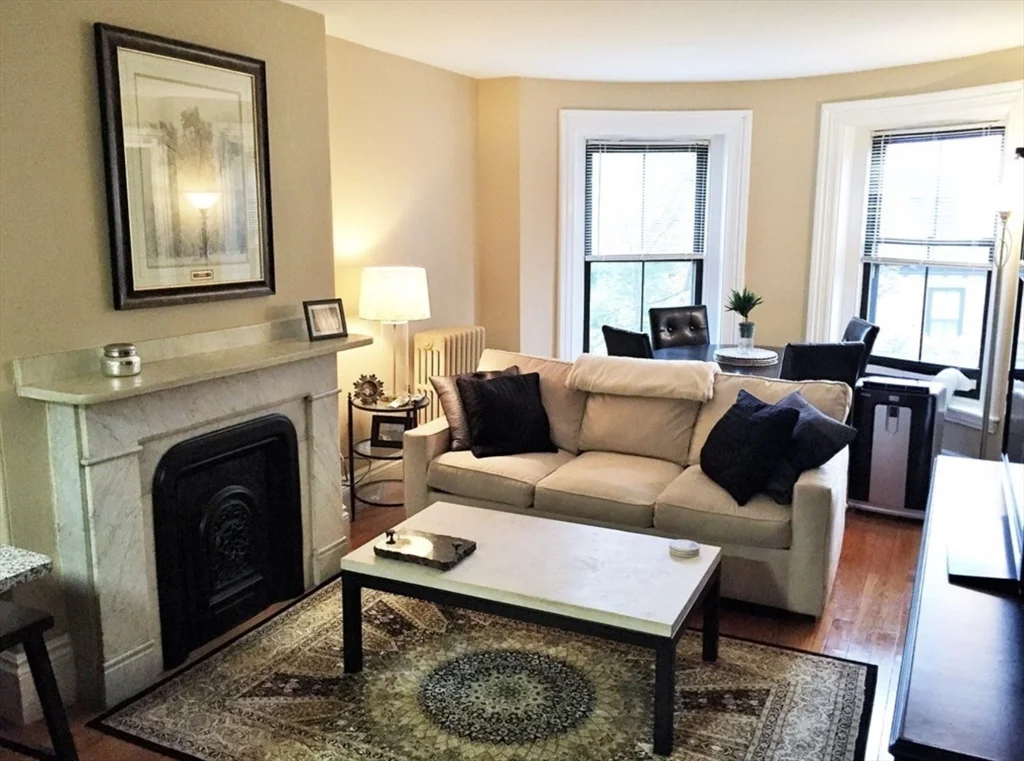 1 bed, 1 bath apartment for rent at 73 Montgomery St Unit 3, South End