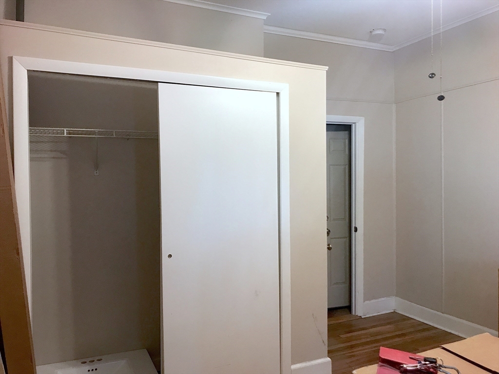 2 bed, 1 bath apartment for rent at 73 Newbury St Unit 1, Teele Square — photo 5 of 16