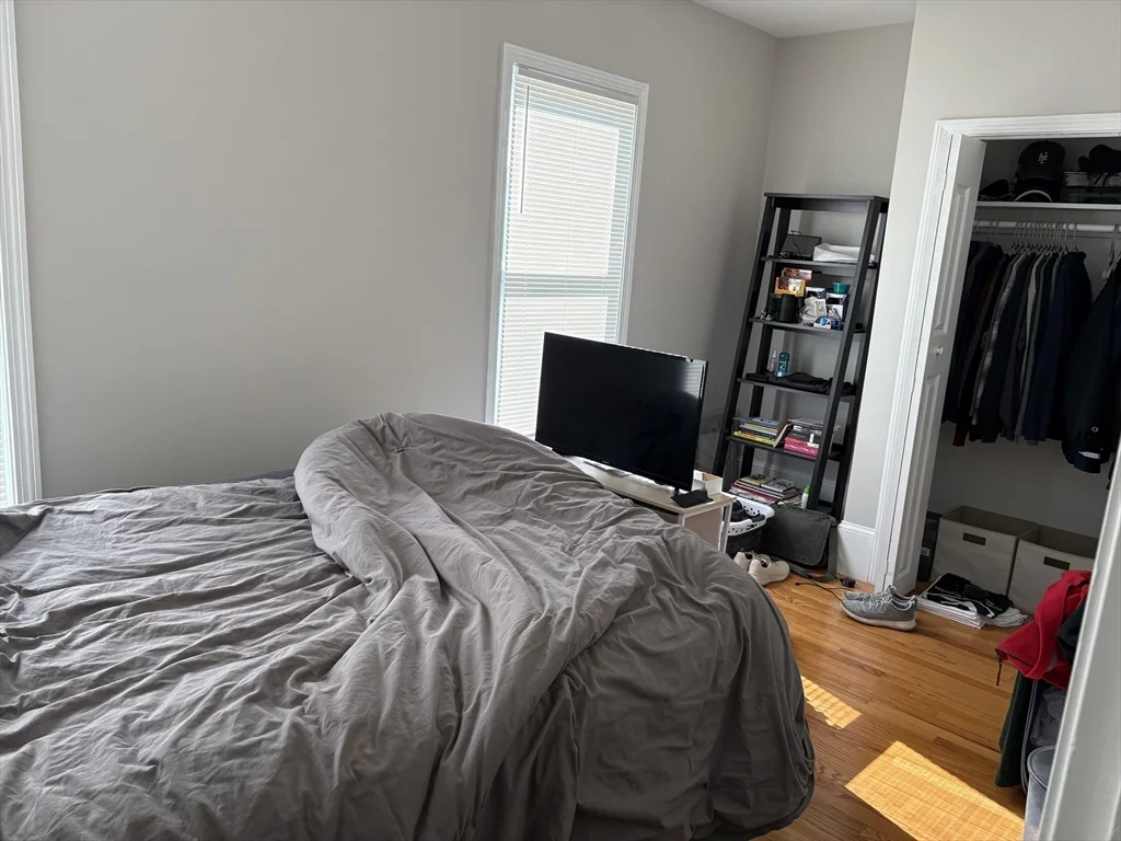 2 bed, 1 bath apartment for rent at 73 Nichols Ave Unit 2, Watertown — photo 6 of 9