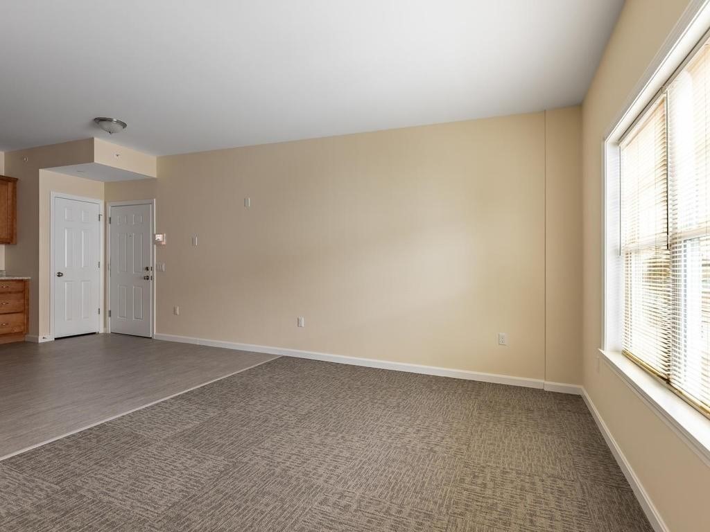 3 bed, 1 bath apartment for rent at 73 North Common Unit 10, Lynn Common — photo 8 of 30