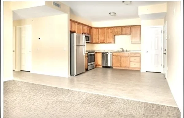 3 bed, 1 bath apartment for rent at 73 North Common Unit 11, Lynn Common — photo 8 of 16