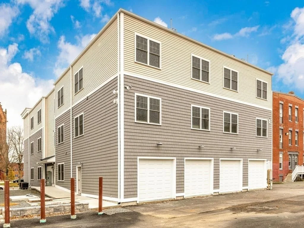 3 bed, 1 bath apartment for rent at 73 North Common Unit 7, Lynn Common — photo 26 of 30