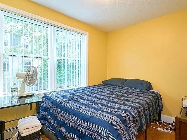 2 bed, 1 bath apartment for rent at 73 Oak St Unit 1, Union Square — photo 5 of 10