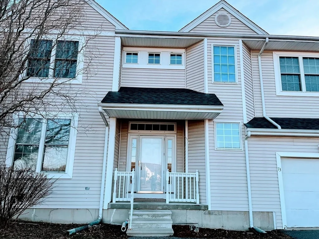 2 bed, 2 bath apartment for rent at 73 Odonnell Ave Unit 73, Shrewsbury — photo 1 of 31