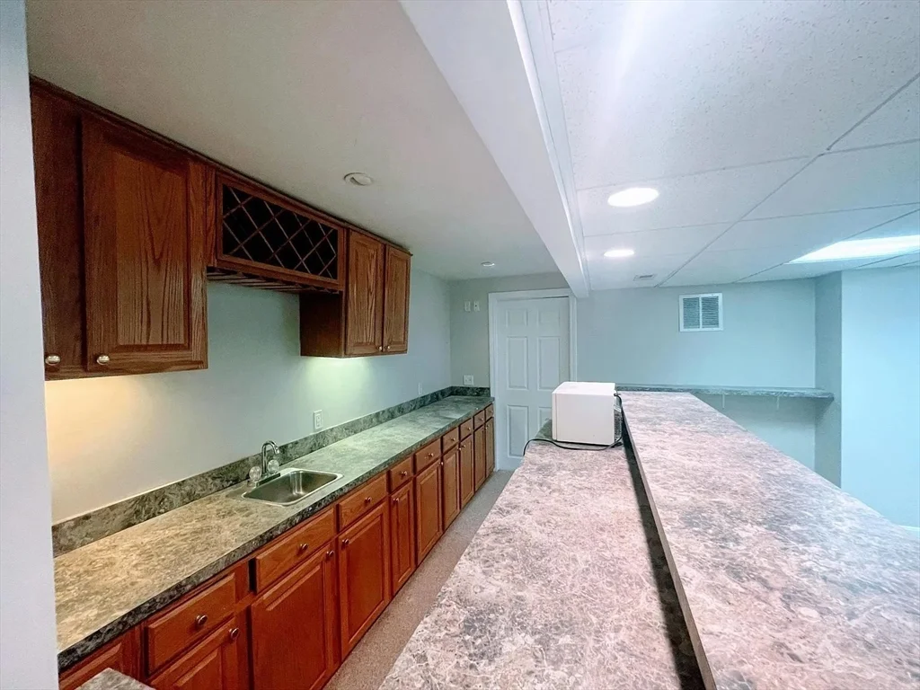 2 bed, 2 bath apartment for rent at 73 Odonnell Ave Unit 73, Shrewsbury — photo 25 of 31