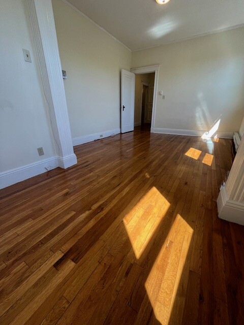 Studio bed, 1 bath apartment for rent at 73 Park Dr Unit 14, Fenway — photo 2 of 12