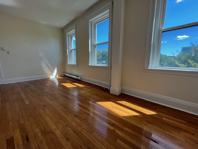 Studio bed, 1 bath apartment for rent at 73 Park Dr Unit 14, Fenway — photo 3 of 12