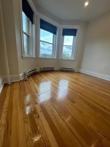 2 bed, 1 bath apartment for rent at 73 Park Dr Unit 15, Fenway — photo 4 of 9