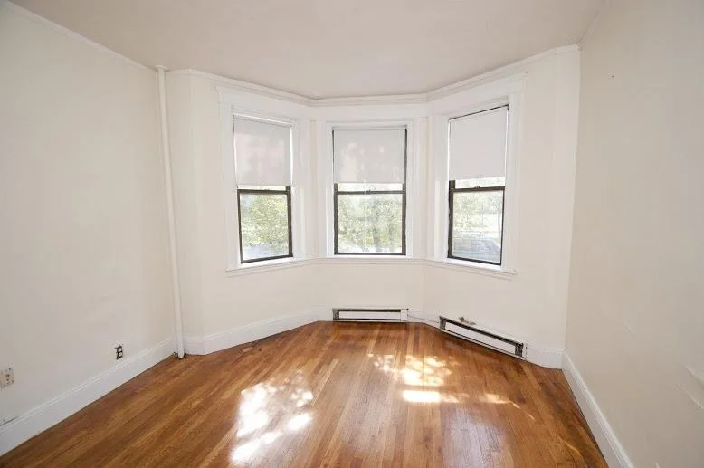 3 bed, 1 bath apartment for rent at 73 Park Dr Unit 1E, Fenway — photo 2 of 8