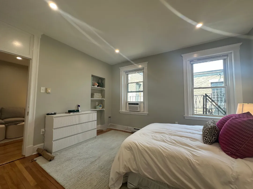 2 bed, 1 bath apartment for rent at 73 Park Dr Unit 25, Fenway — photo 3 of 17