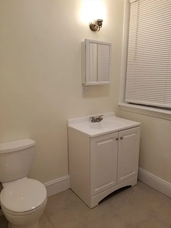 2 bed, 1 bath apartment for rent at 73 Park Dr Unit 5, Fenway — photo 8 of 8