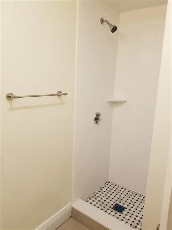 2 bed, 1 bath apartment for rent at 73 Park Dr Unit 5, Fenway — photo 7 of 8