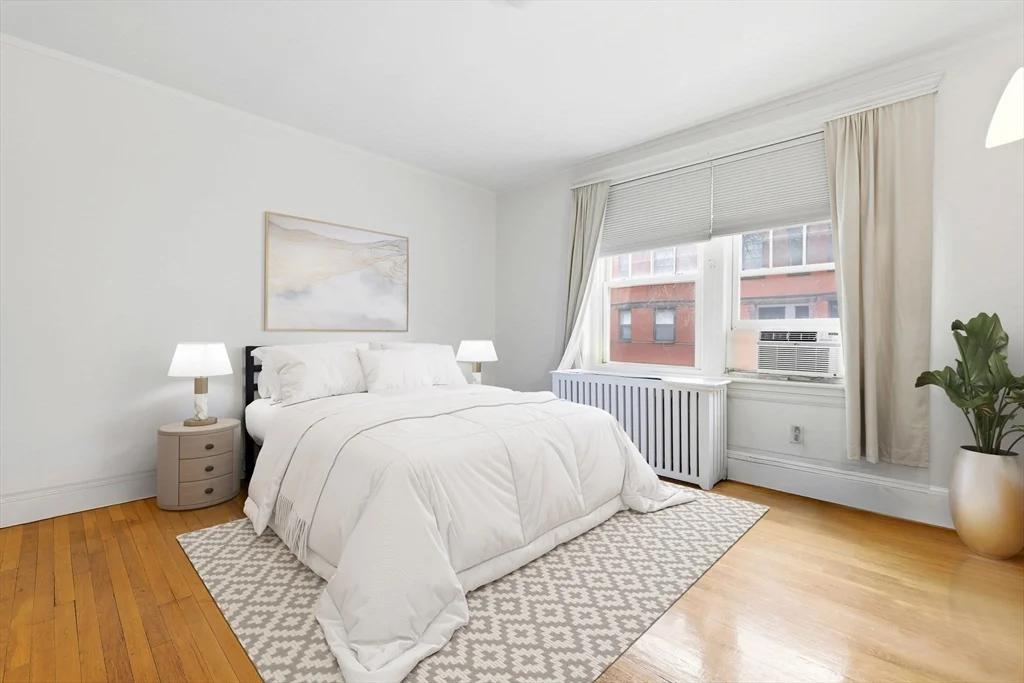 1 bed, 1 bath apartment for rent at 73 Parkman St Unit 1, Coolidge Corner — photo 4 of 10
