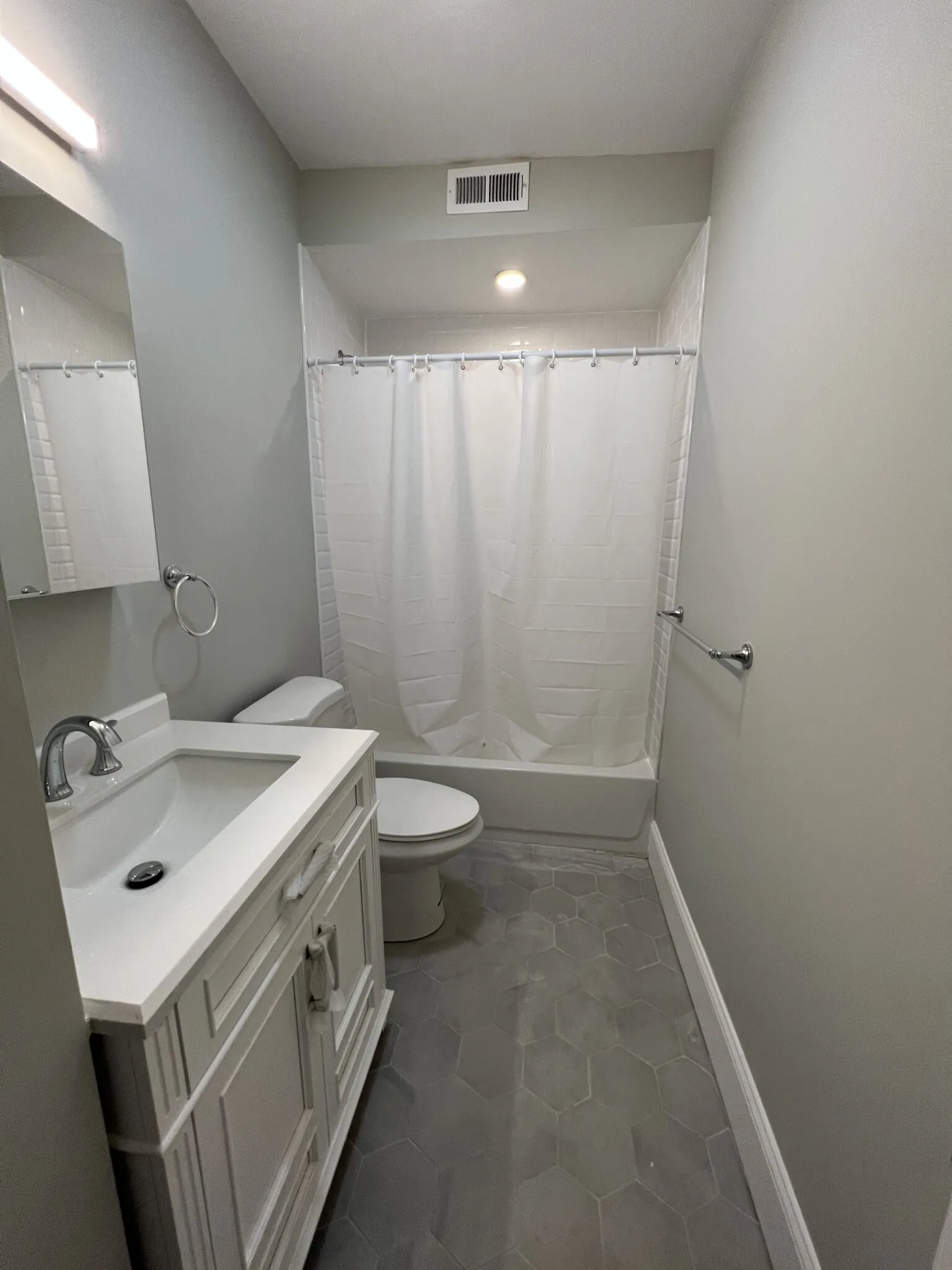 2 bed, 2 bath apartment for rent at 73 Pearl St Unit 02, East Somerville — photo 11 of 17