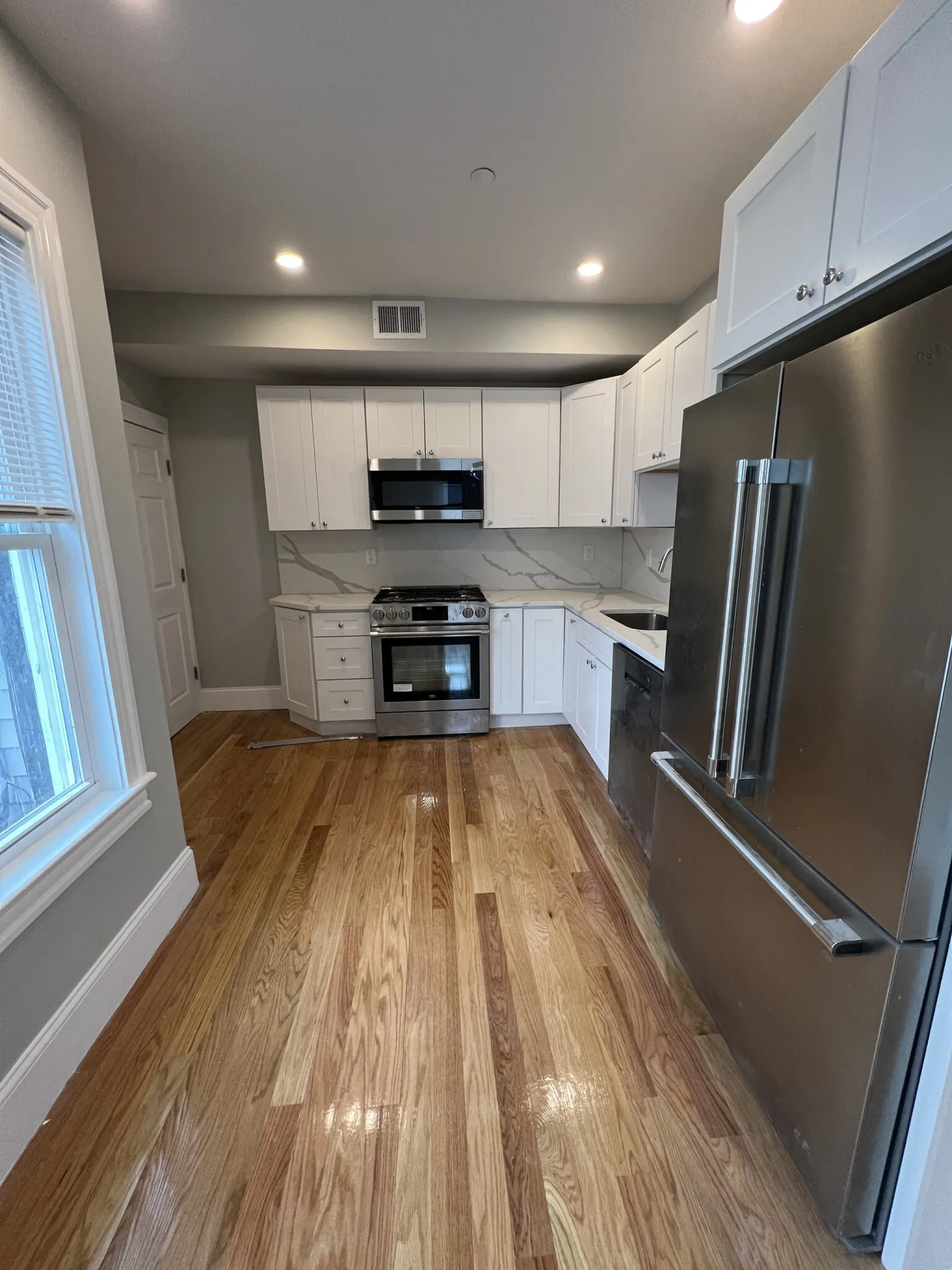 2 bed, 2 bath apartment for rent at 73 Pearl St Unit 02, East Somerville — photo 4 of 17