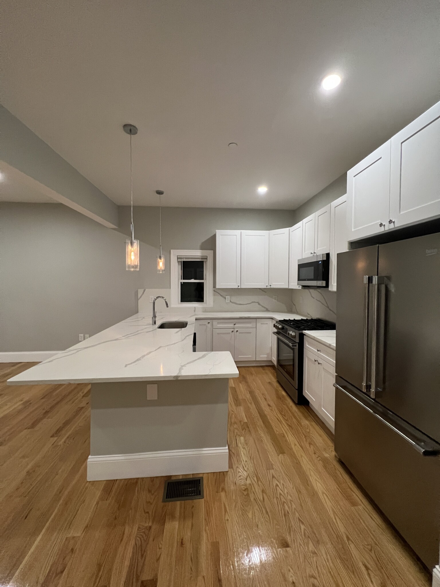 2 bed, 2 bath apartment for rent at 73 Pearl St Unit 1, East Somerville — photo 3 of 17