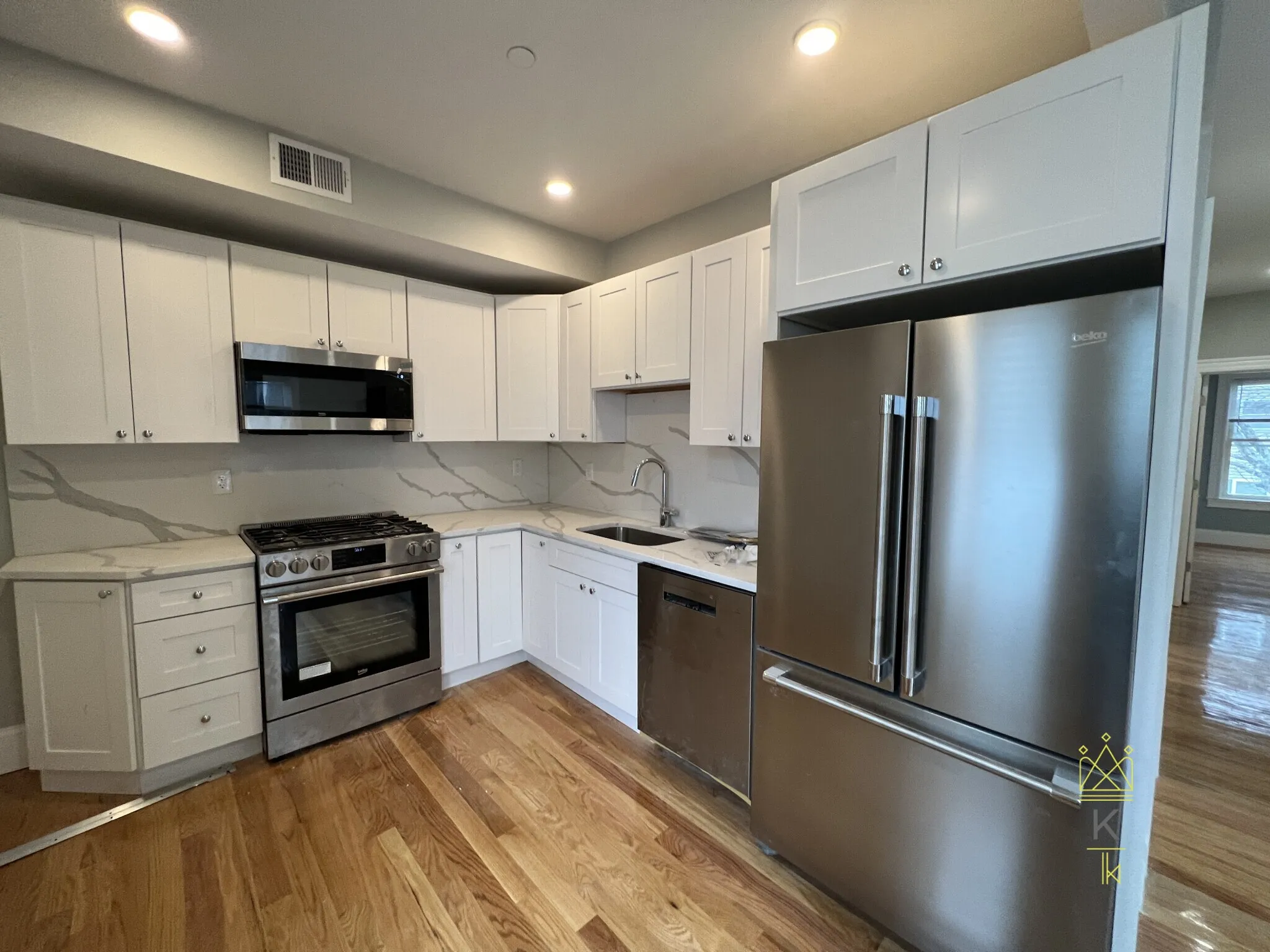 2 bed, 2 bath apartment for rent at 73 Pearl St Unit 2A, East Somerville — photo 1 of 12