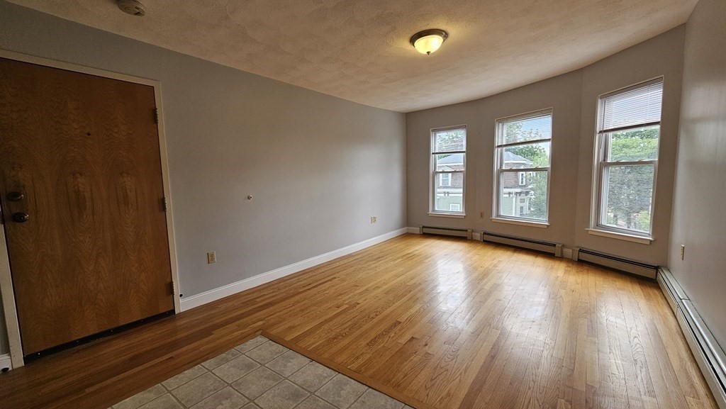 1 bed, 1 bath apartment for rent at 73 River St Unit 4B, Cambridgeport — photo 4 of 9