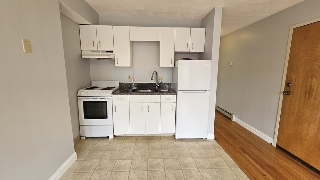 1 bed, 1 bath apartment for rent at 73 River St Unit 4B, Cambridgeport — photo 2 of 9