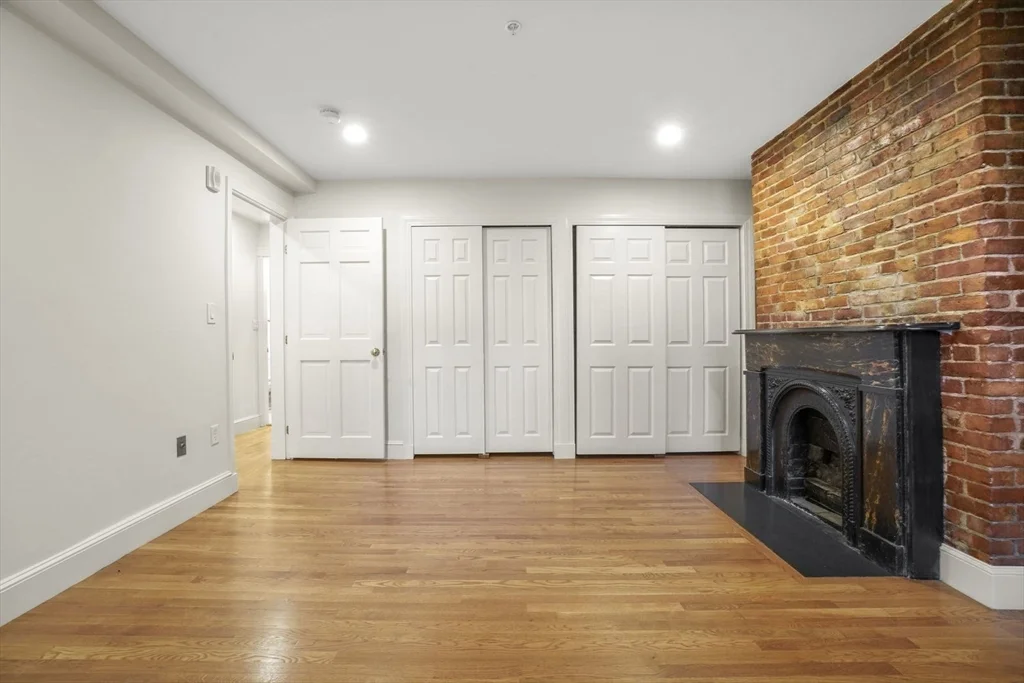 1 bed, 1 bath apartment for rent at 73 Rutland St Unit 1, South End — photo 11 of 17