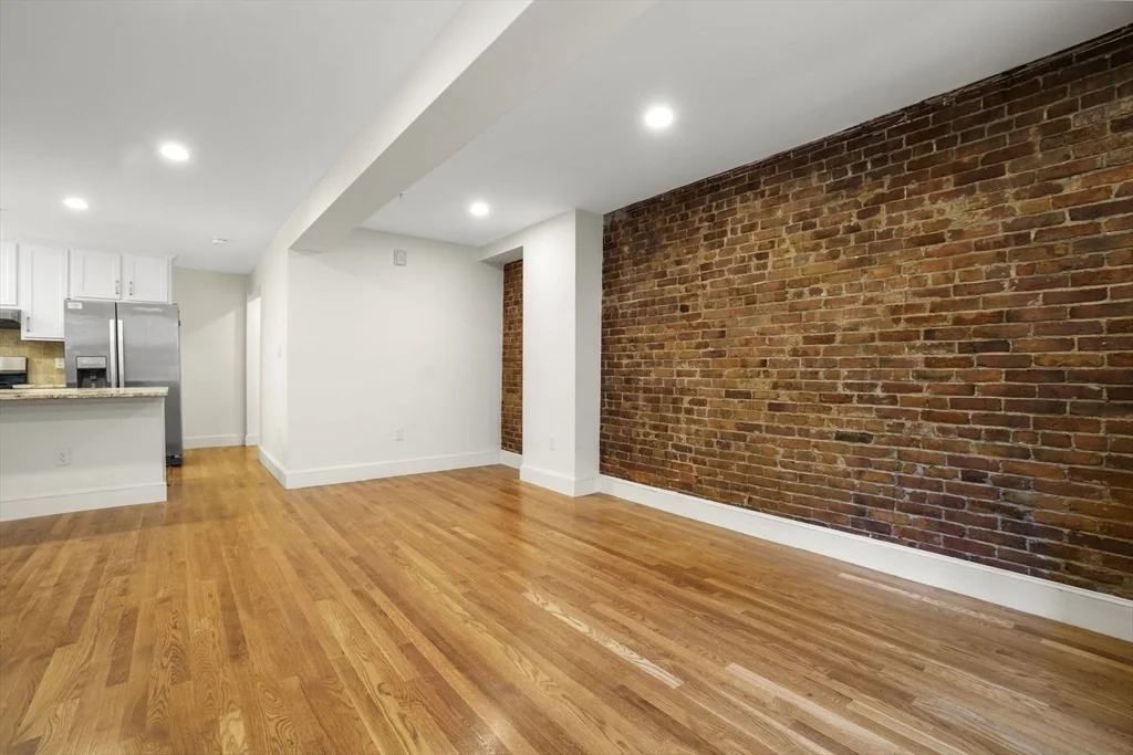1 bed, 1 bath apartment for rent at 73 Rutland St Unit 1, South End — photo 3 of 17