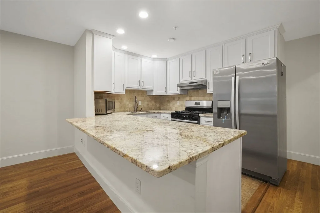 1 bed, 1 bath apartment for rent at 73 Rutland St Unit 1, South End — photo 6 of 17