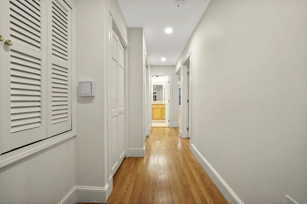 1 bed, 1 bath apartment for rent at 73 Rutland St Unit 1, South End — photo 12 of 17