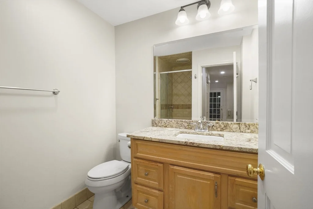 1 bed, 1 bath apartment for rent at 73 Rutland St Unit 1, South End — photo 8 of 17