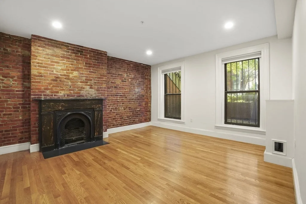 1 bed, 1 bath apartment for rent at 73 Rutland St Unit 1, South End — photo 10 of 17