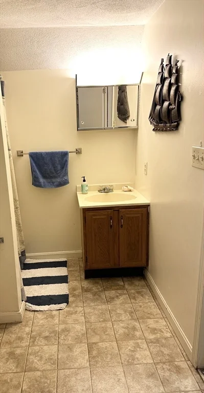 2 bed, 2 bath apartment for rent at 73 Sterling Ln Unit 73, Bradford — photo 6 of 13