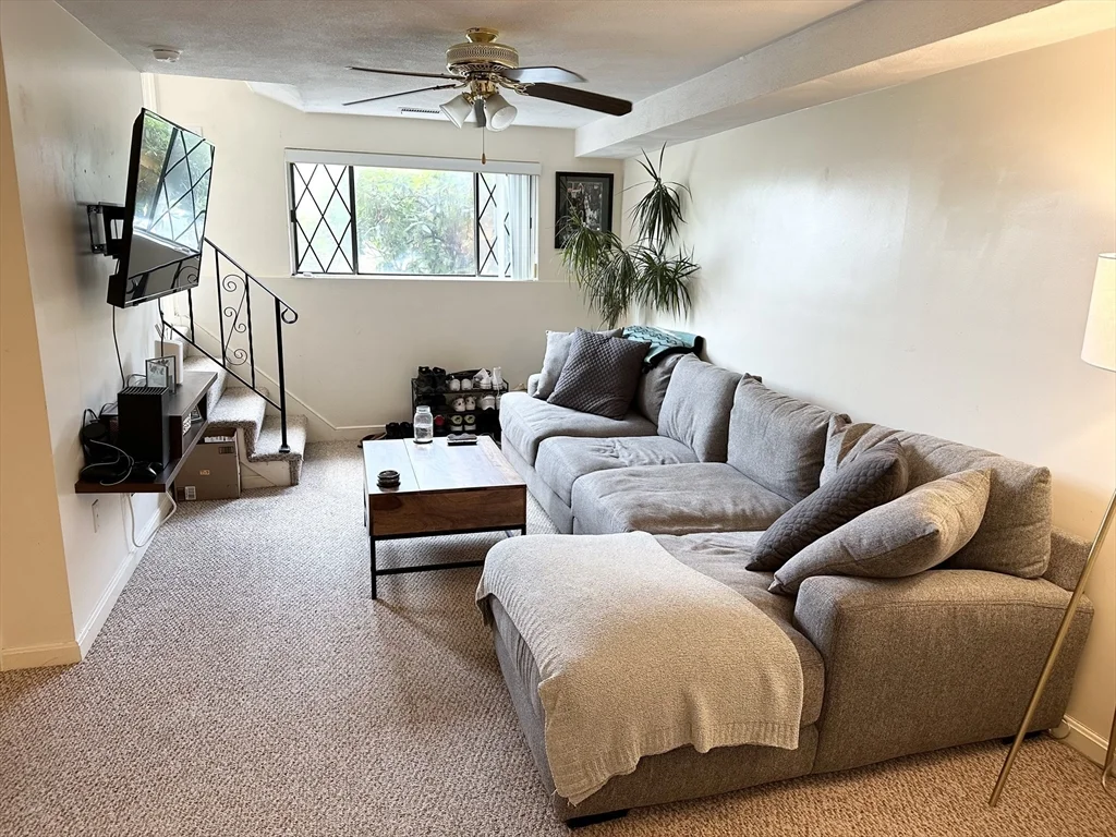 2 bed, 2 bath apartment for rent at 73 Sterling Ln Unit 73, Bradford — photo 2 of 13