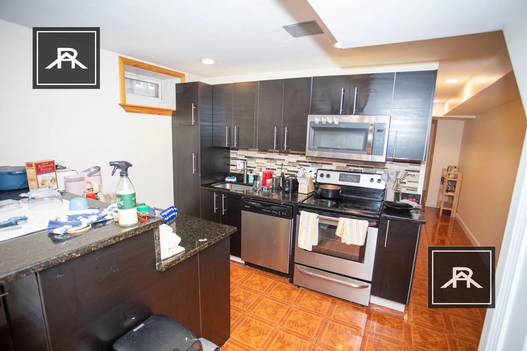 3 bed, 2 bath apartment for rent at 73 Thatcher St Unit 001, North Brookline — photo 2 of 15