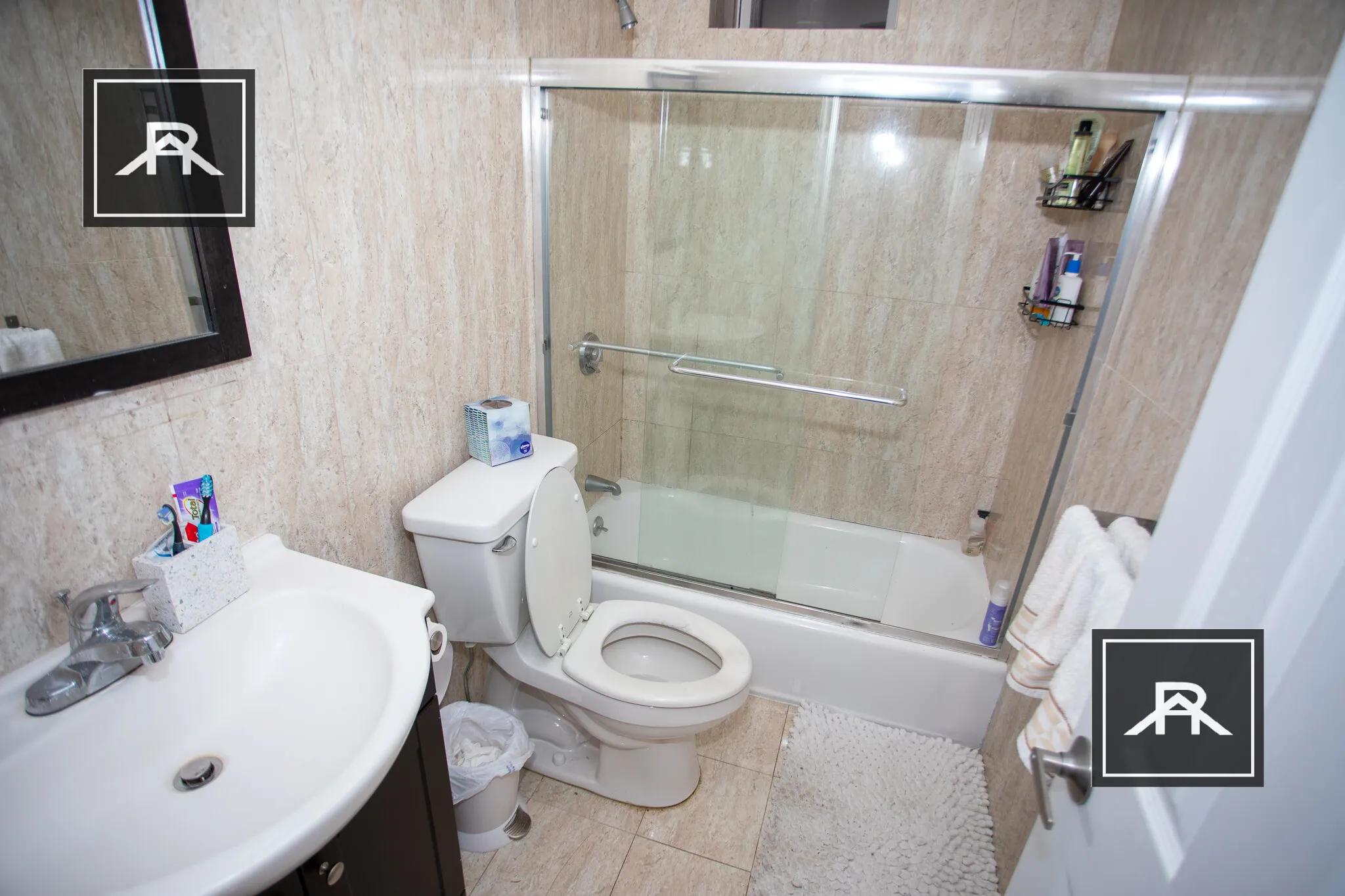 3 bed, 2 bath apartment for rent at 73 Thatcher St Unit 001, North Brookline — photo 9 of 15