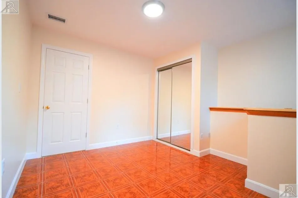 2 bed, 2 bath apartment for rent at 73 Thatcher St Unit 002, North Brookline — photo 6 of 14