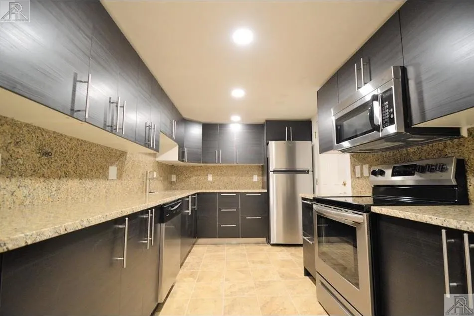 2 bed, 2 bath apartment for rent at 73 Thatcher St Unit 002, North Brookline — photo 1 of 14