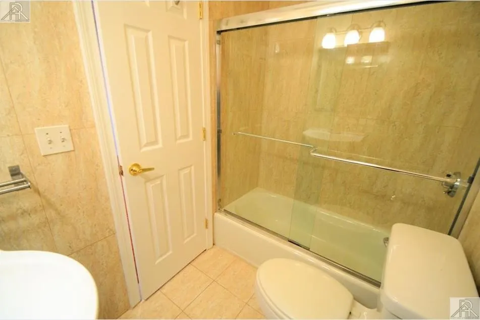2 bed, 2 bath apartment for rent at 73 Thatcher St Unit 002, North Brookline — photo 8 of 14
